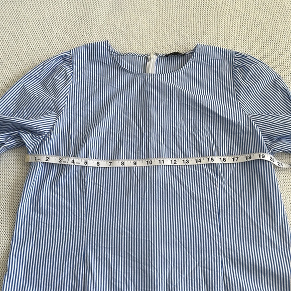 J Crew Blue and White Striped Blouse Size 16 - Picture 3 of 7